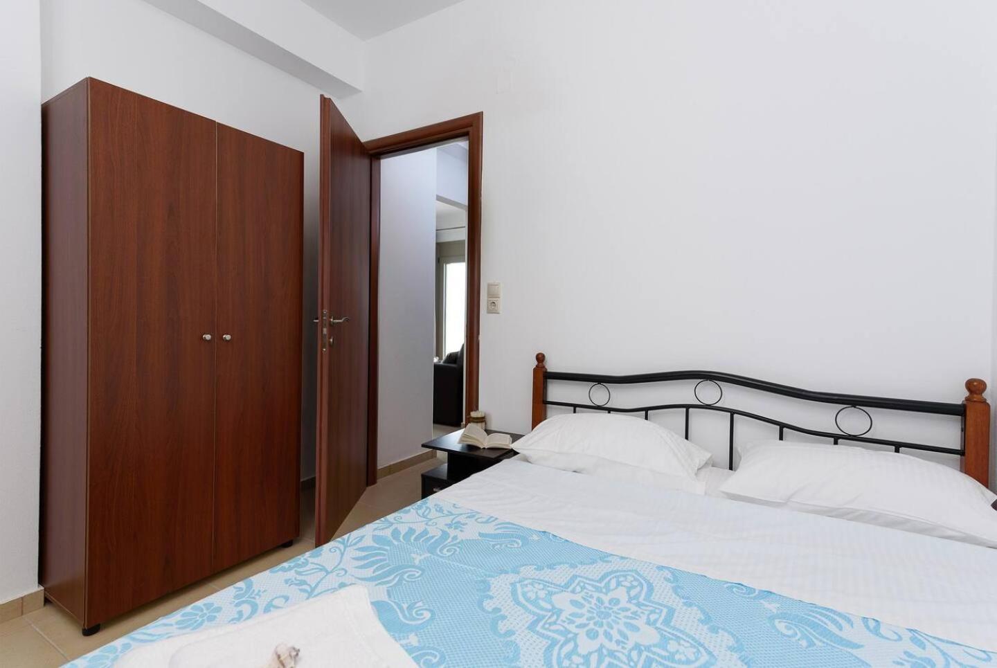 Sofia Apartment, With Sea & Mountain View Kalamaki (Heraklion) Exterior foto